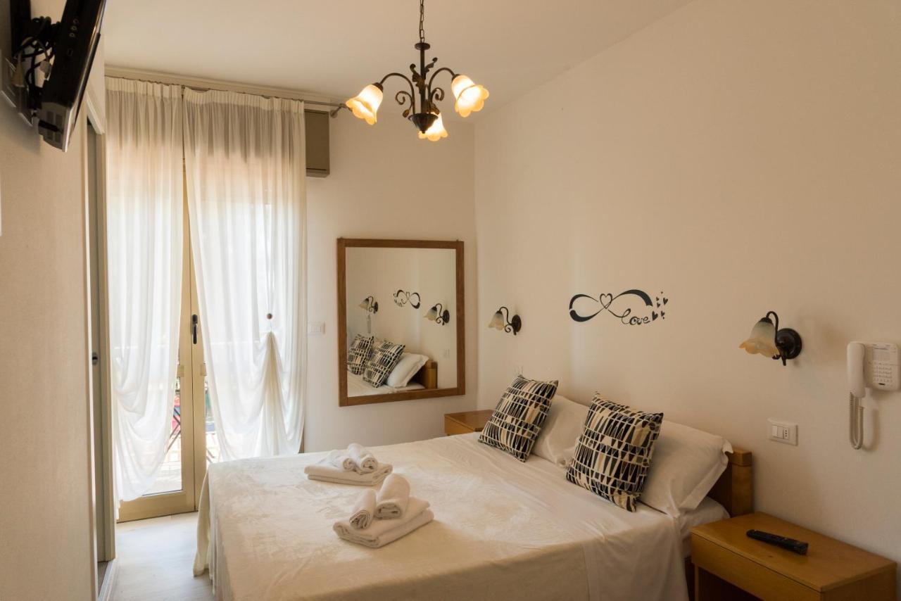 Infinity Cervia Exterior foto